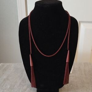 Kendra Scott "Phara" Lariat Necklace In Deep Merlot.